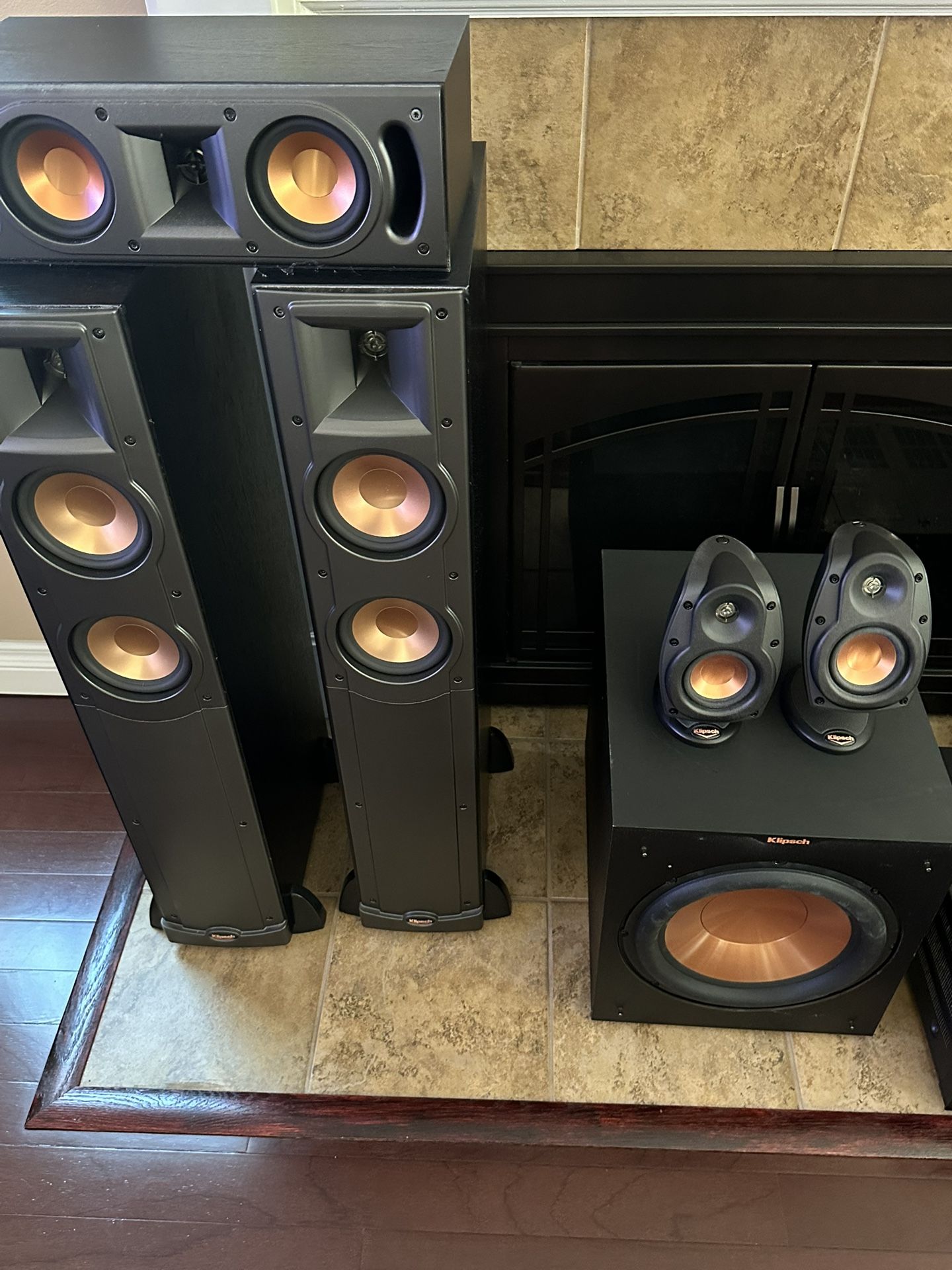 Klipsch Home Theatre Complete Set Up