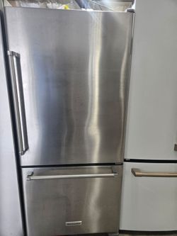 Kitchen aid stainless steel fridge bottom freezer 30w