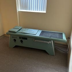 Chiropractic Traction Table
