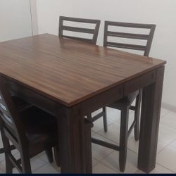 Dinning Table 
