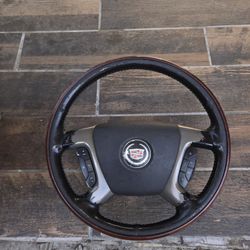 2006 & 2013 Cadillac escalade steering wheel in airbay.Special way