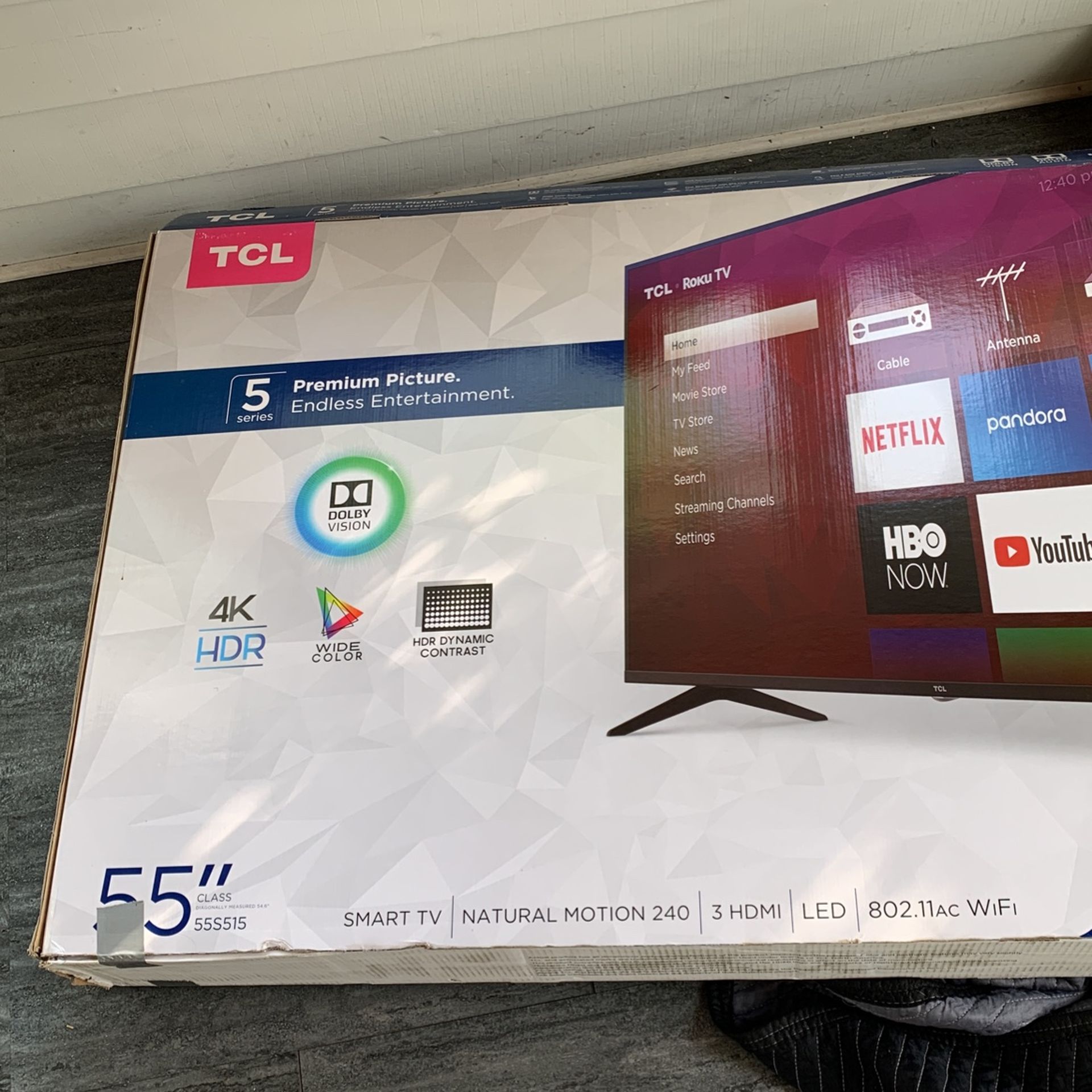 55 in. TCL 5 Series 4K TV + Wall Mount (Mint/Like New Condition) $200 Less Than MSRP