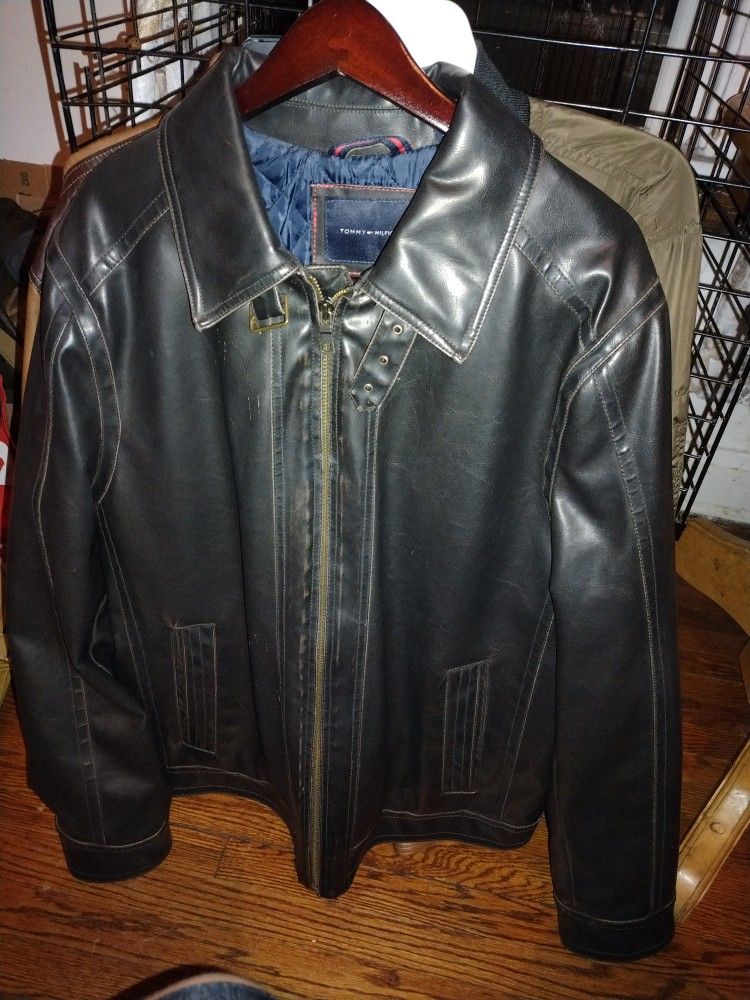 Tommy Hilfiger Leather Jacket (XL)