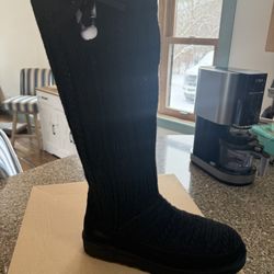 Uggs New Size 9 