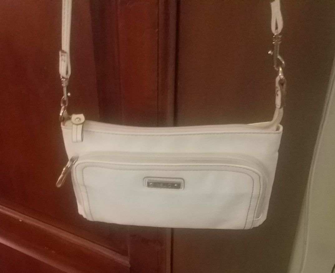 PERFECT SIZE WHITE RELIC PURSE!!!