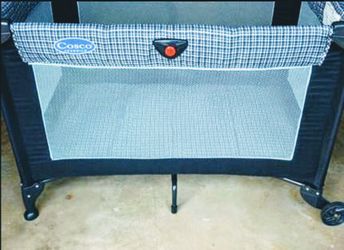 Cosco Juvenile play yard