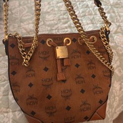 MCM MINI BUCKET BAG 