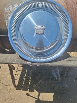 4 15" Hub Caps (Cadillac)