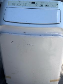 Insignia Portable Air Conditioner and dehumidifier 8,000 BTU Cools medium 350 Square Feet Room