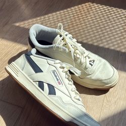 Reebok White&Navy Sneakers