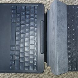 Apple Smart Keyboard Folio