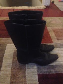 Ladies boots