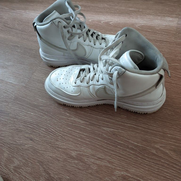 Nike Air Force 1 AF1 Triple White. Hight tops. Size 11 