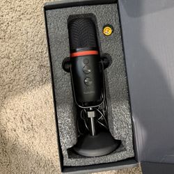 Podcast Microphones 