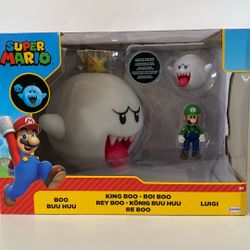 Nintendo’s Super Mario Boo Glow Toy – Luigi Included