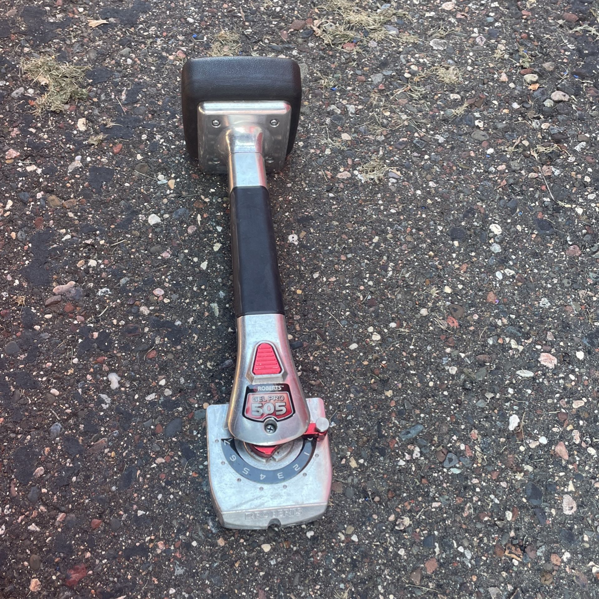 Carpet Kicker Like New!