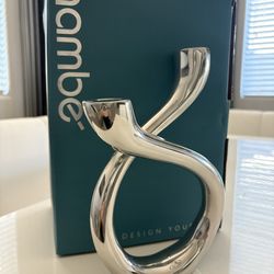 New modern candle holder/decorative center piece
