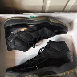 Jordan 11 CAP N GOWN