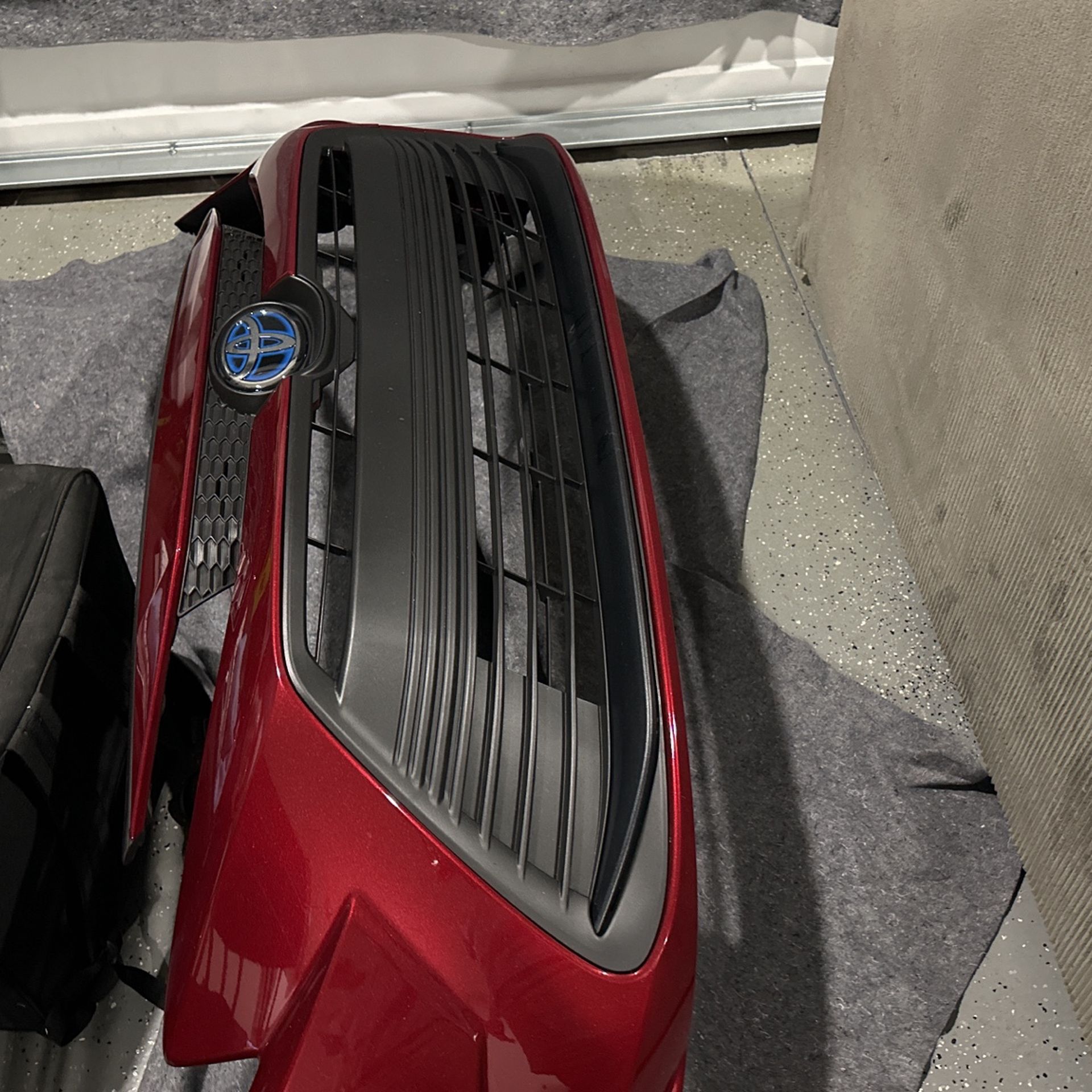 2024 Toyota Corolla LE Hyd Front bumper.