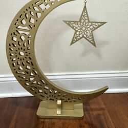Ramadan Wooden Crescent Moon Medium 20in in good condition (cash & pick up only) see the measurement