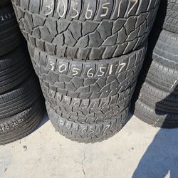 Set 305/65/17 Mikey Thompson 