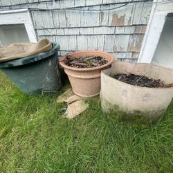 Lots Of Big Garden Planters And Big Grow Bags