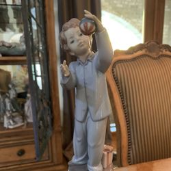 Lladro “I Love Christmas” Porcelain Figurine