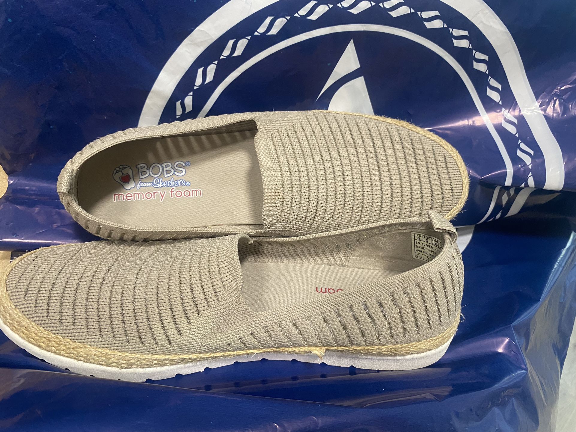 Skechers Size 7