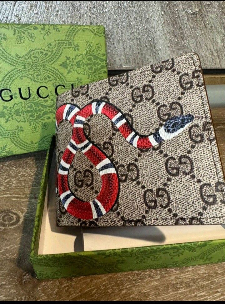 Gucci Snake Wallet Brown