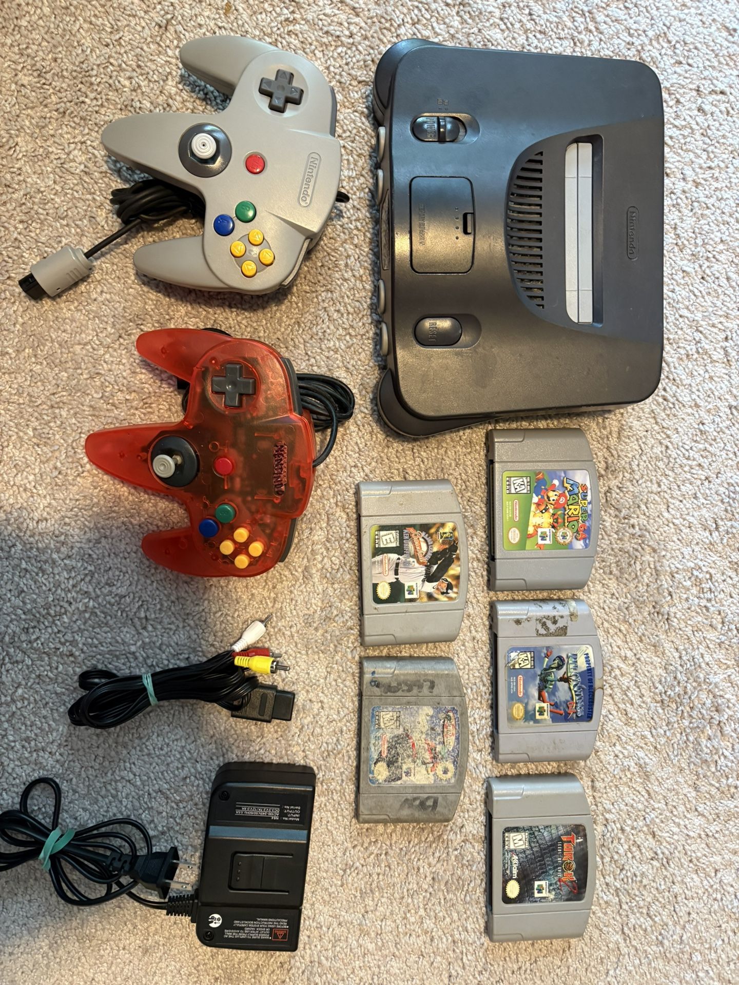 Nintendo 64 + 5 Games (hablo Espanol)