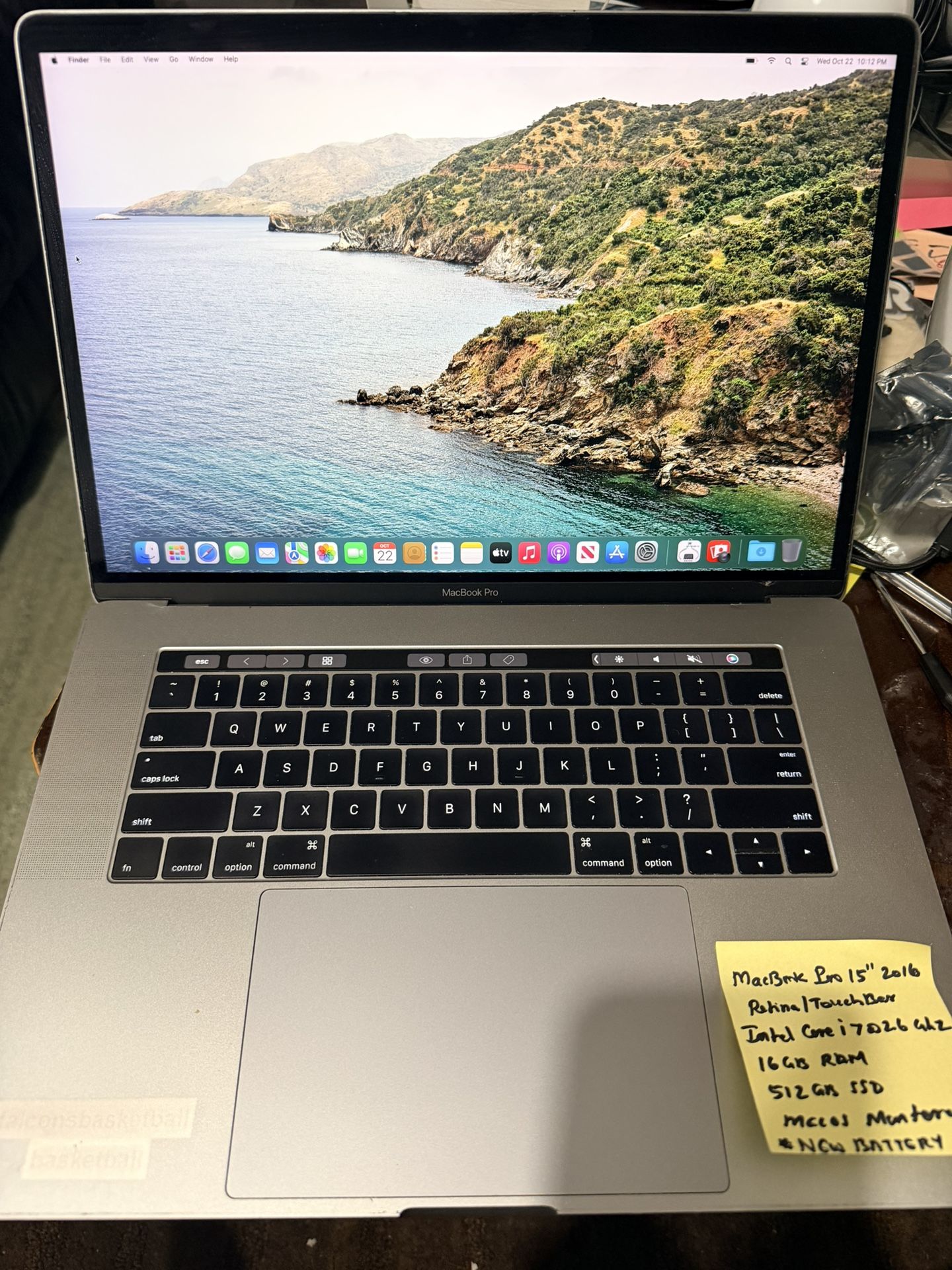 MacBook Pro 15” 2016 Retina TouchBar Intel Core i7@ 2.7Ghz,16gb, 512GB SSD, Radeon Pro 2GB Graphics, macOS Monterey, Microsoft Office. Charger include
