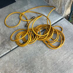 EXTENSION ELECTRICA INDUSTRIAL 50 FEET EXCELLENT CONDITION LIKE NEW $35 ONLY SERIOUS BUYERS PLEASE