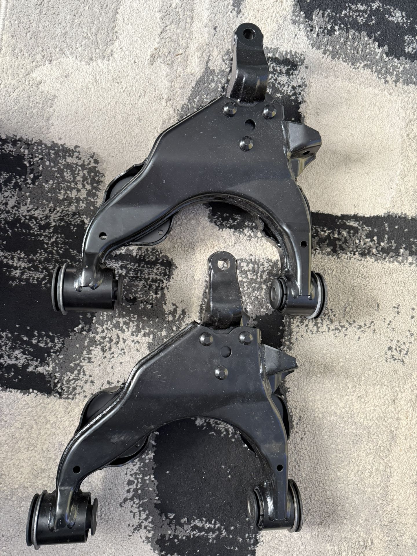 Toyota Tundra Left Control Arms 