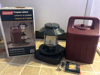 Coleman 2 Dual Mantle Propane Camping Lantern Light 5152 in Hard Case