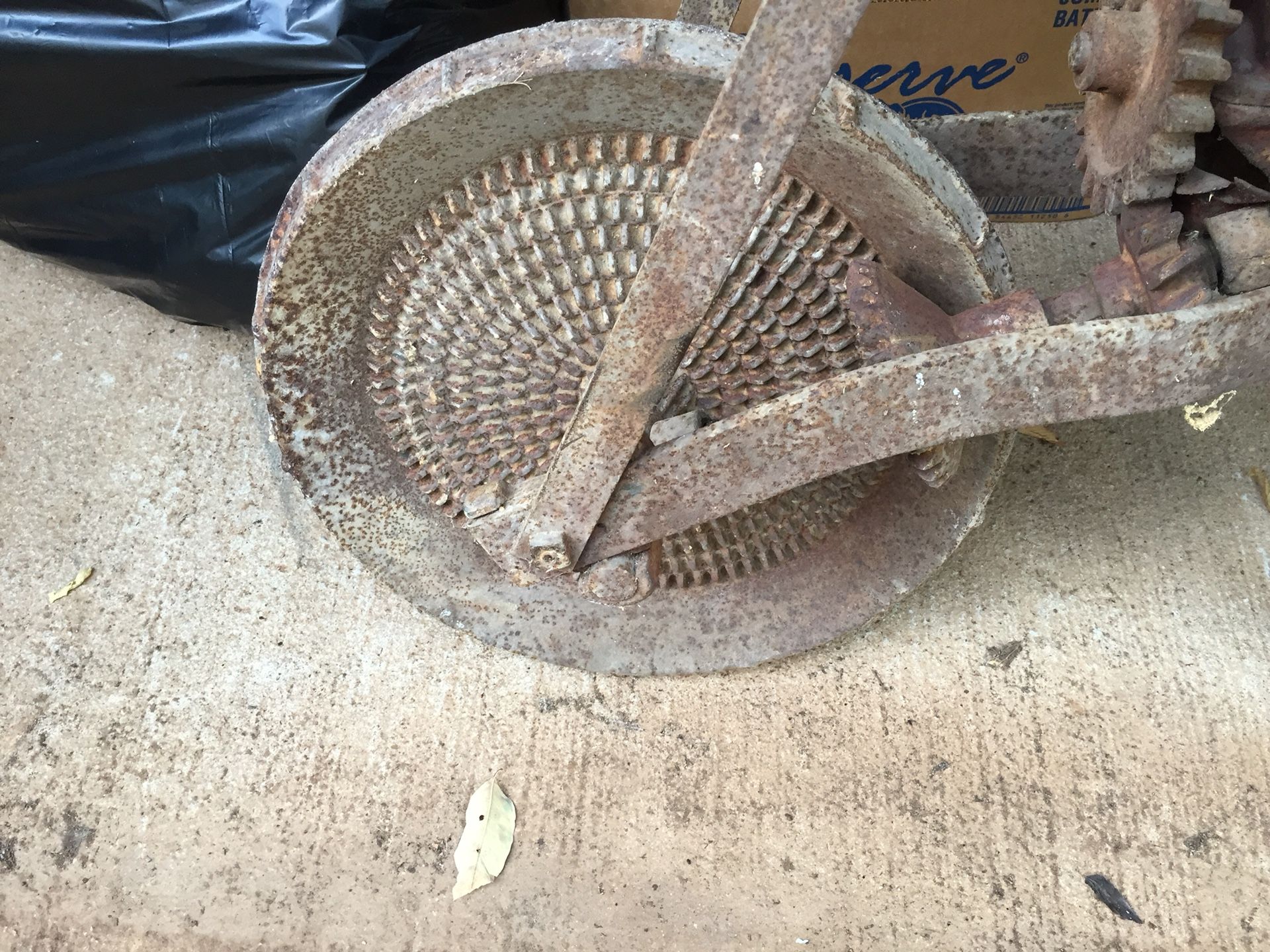 Antique fertilizer/spreader for Sale in Huntsville, AL OfferUp