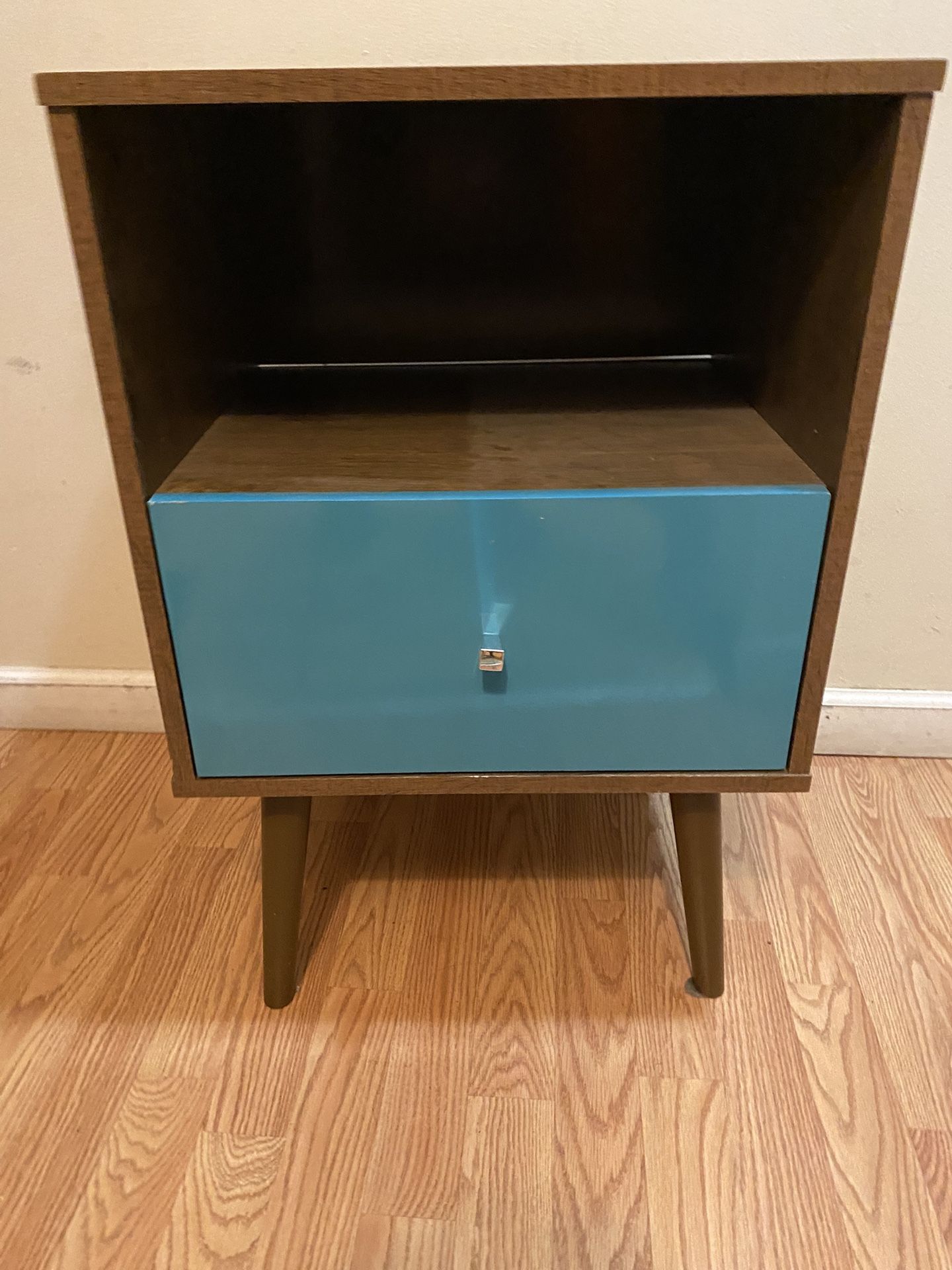 Wood Side Table With Drawer And Shelf/ Read Description