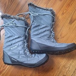 New Women's Size 12 Colombia womens omni-grip omni-heat waterproof boots - unworn with tags.