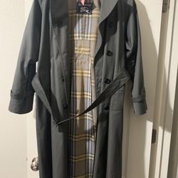 Burberry Vintage Trench coat 