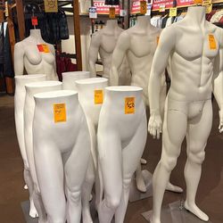 Eddie Bauer Fixture Closing Sale - 738 W Shaw Ave Fresno, CA  93704 United States