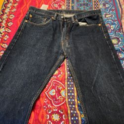 Levis