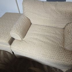 Deluxe Comfy Sofa Chair With Ottoman