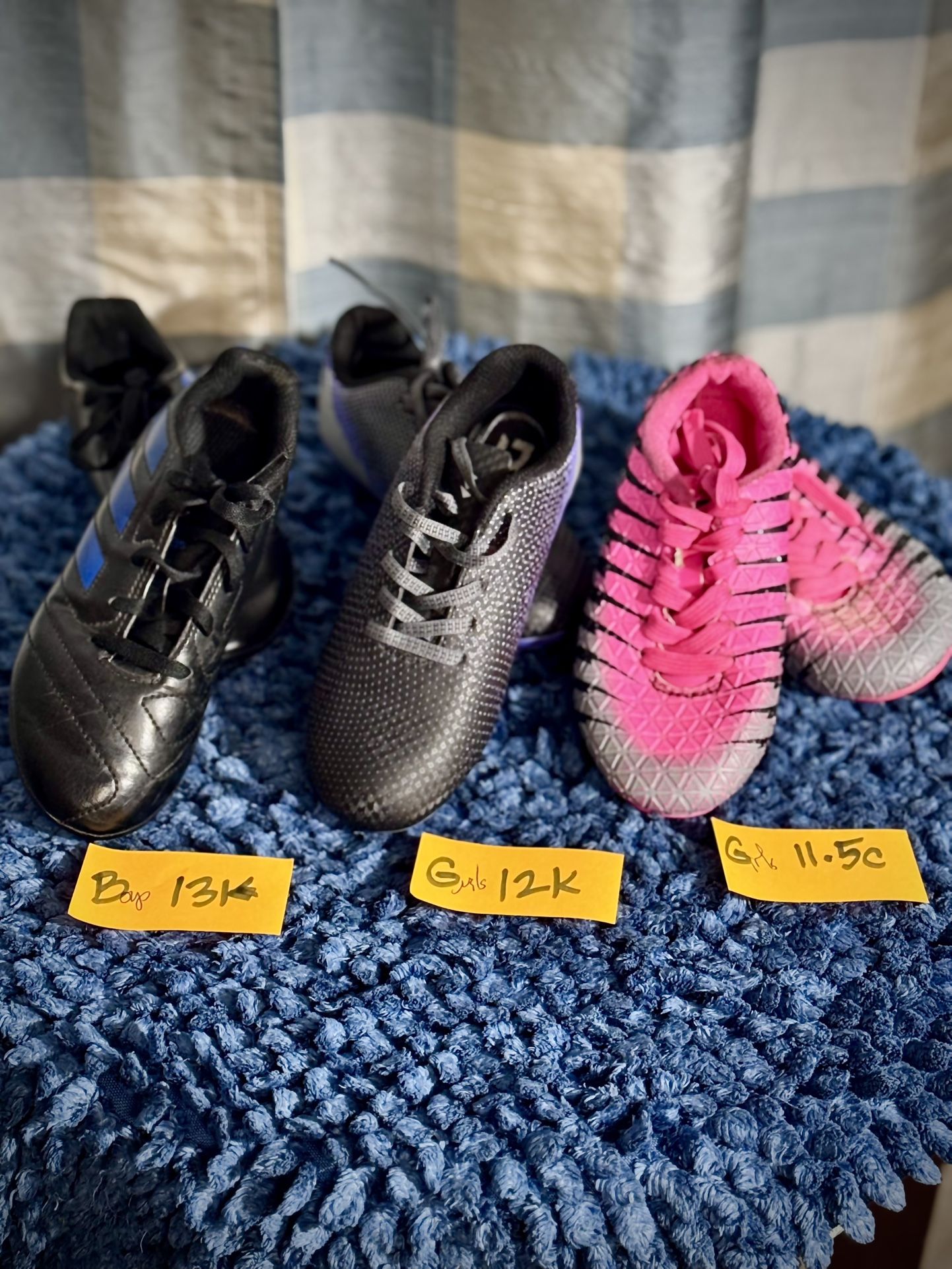 Kids, Soccer Cleats - Size11,12,13