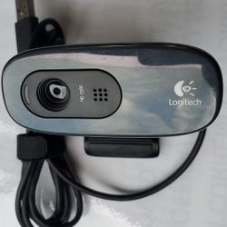 Logitech HD Webcam 720p Built In Microphone USB Plug and Play