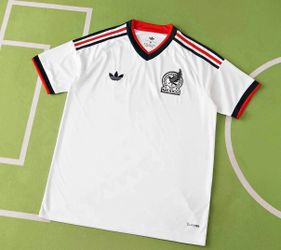 Mexico Soccer jerseys jersey kids and adults 3x120$ 2 x 90$ 1 x50$ Mexico and USA small to 6xl read the description  Size 6xl slim fit is 65$ each  Sl
