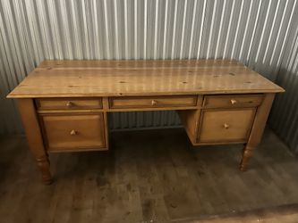 Large Pine desk
