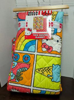 Hello Kitty Twin Quilted Reversible Blanket 