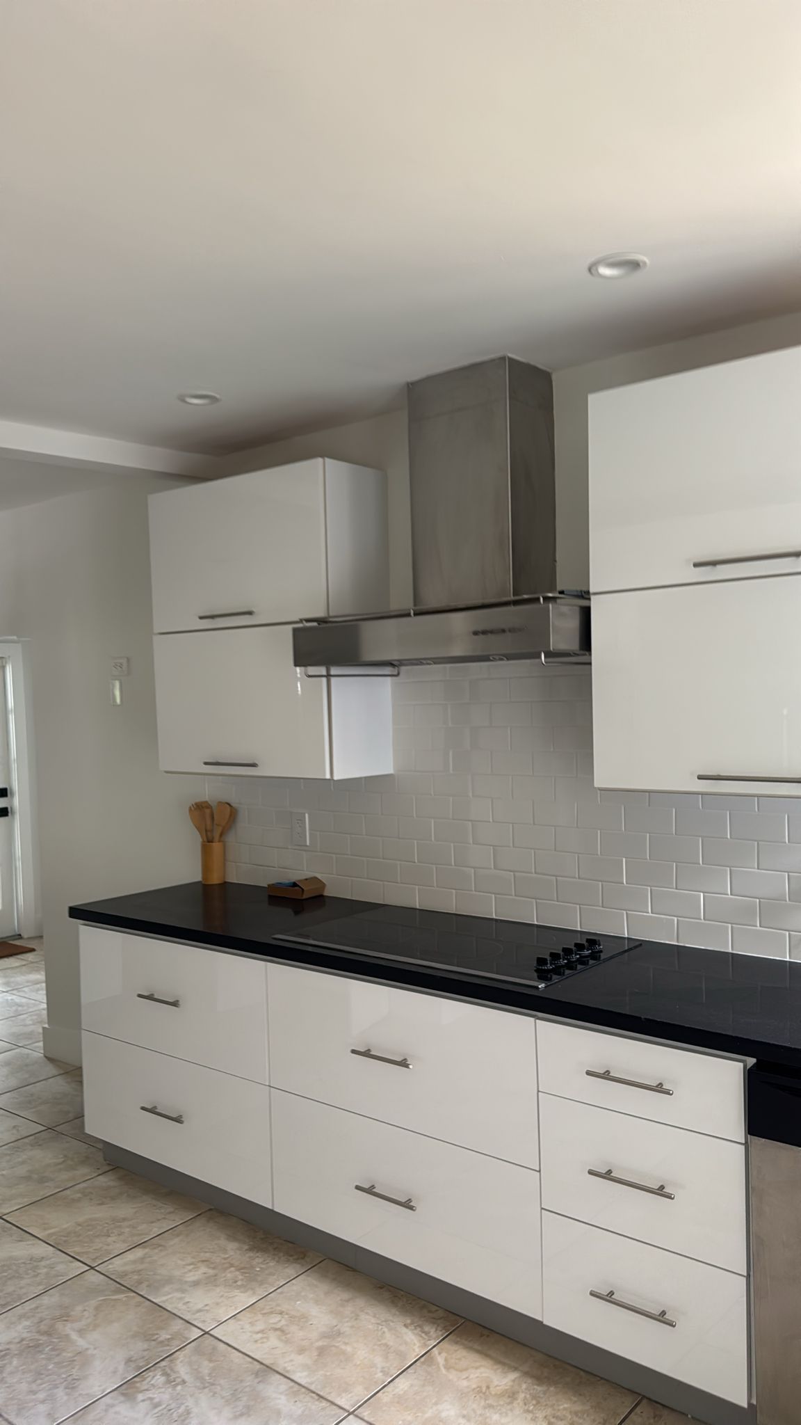 📏 3. Miele Ventilation Hood – Model DA 259-3