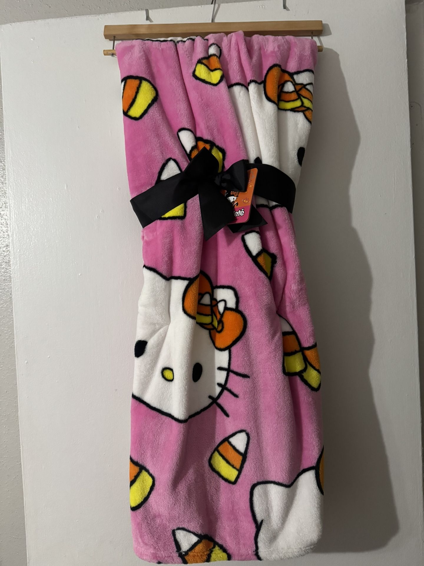 Hello Kitty Blanket