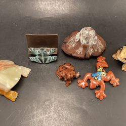 Unique Vintage 7 Piece FROG LOT