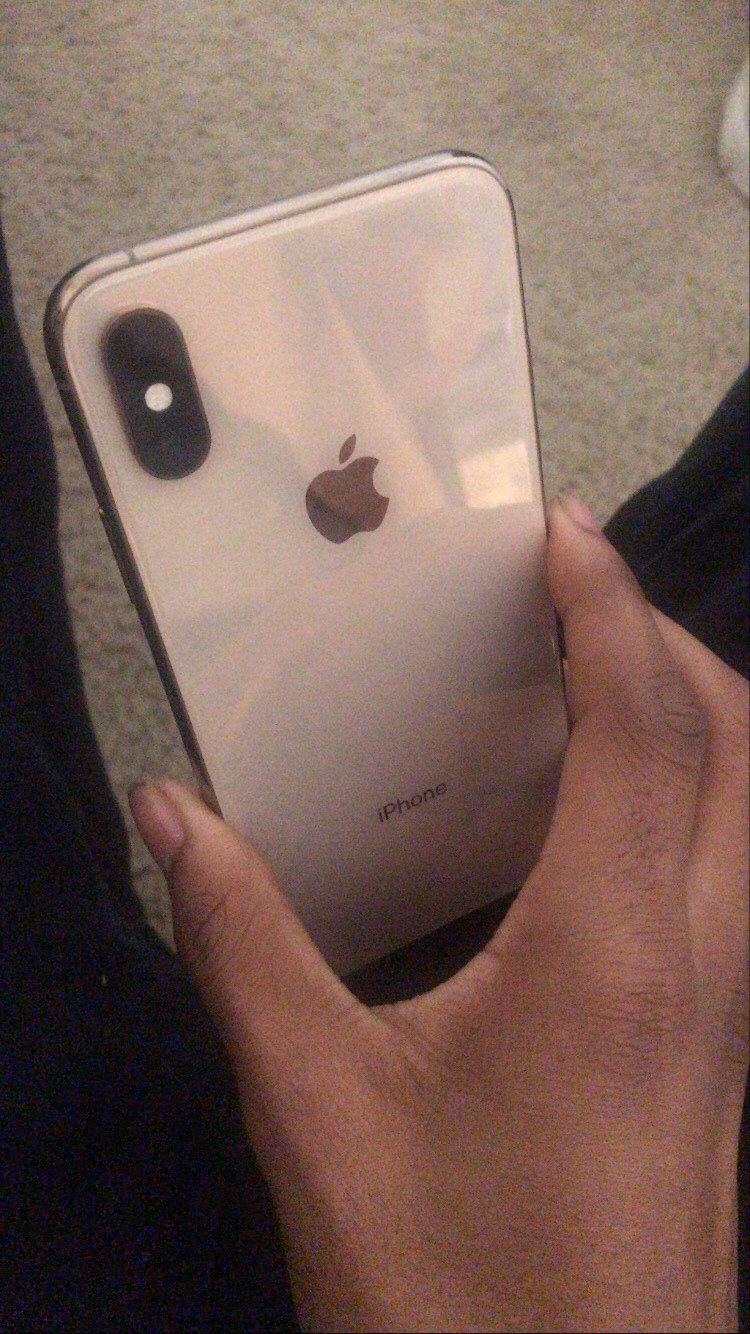 IPHONE X ( ROSE GOLD ) 64 GBs